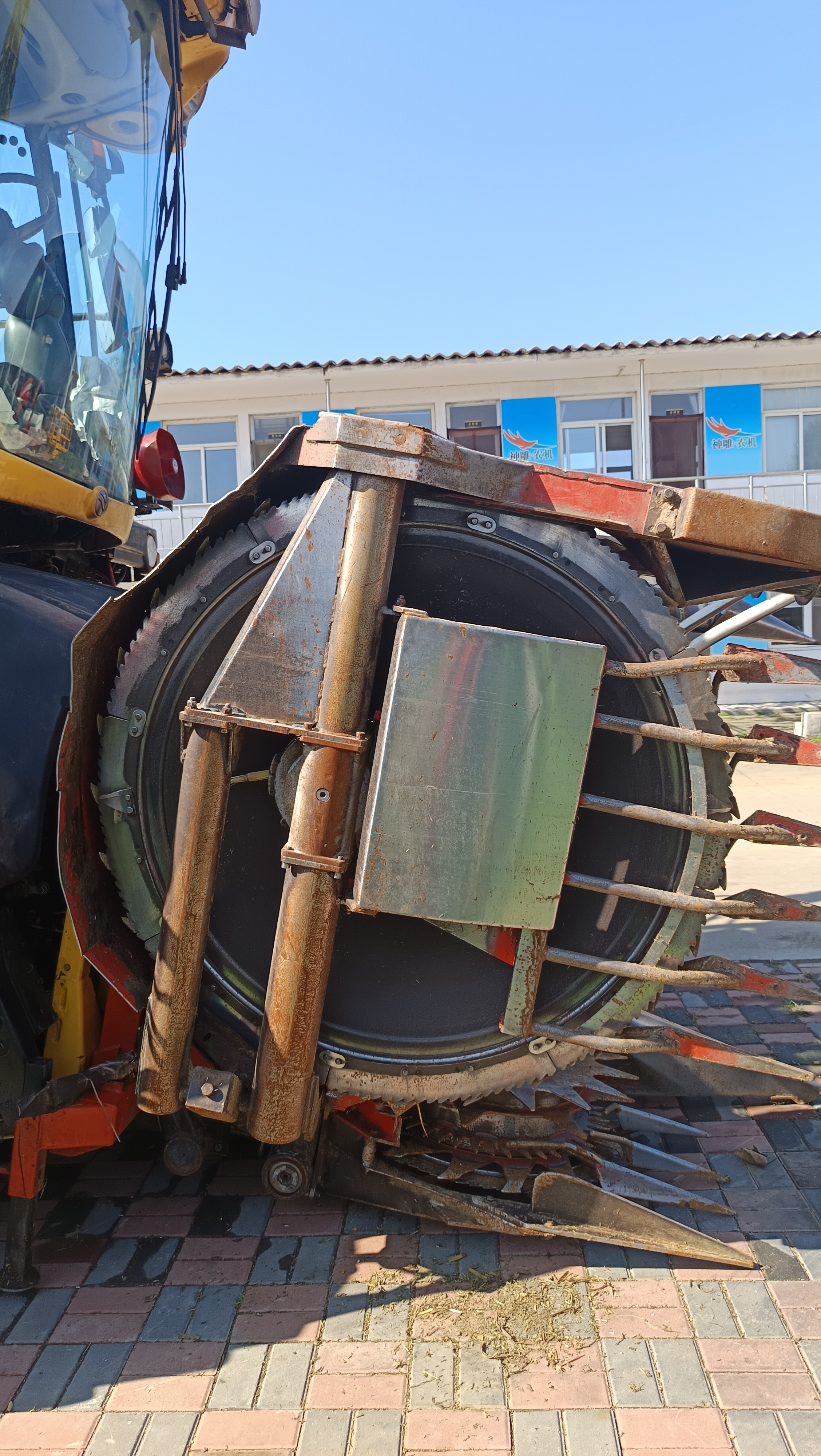 13纽荷兰FR450(图3) 13纽荷兰FR450(图3)