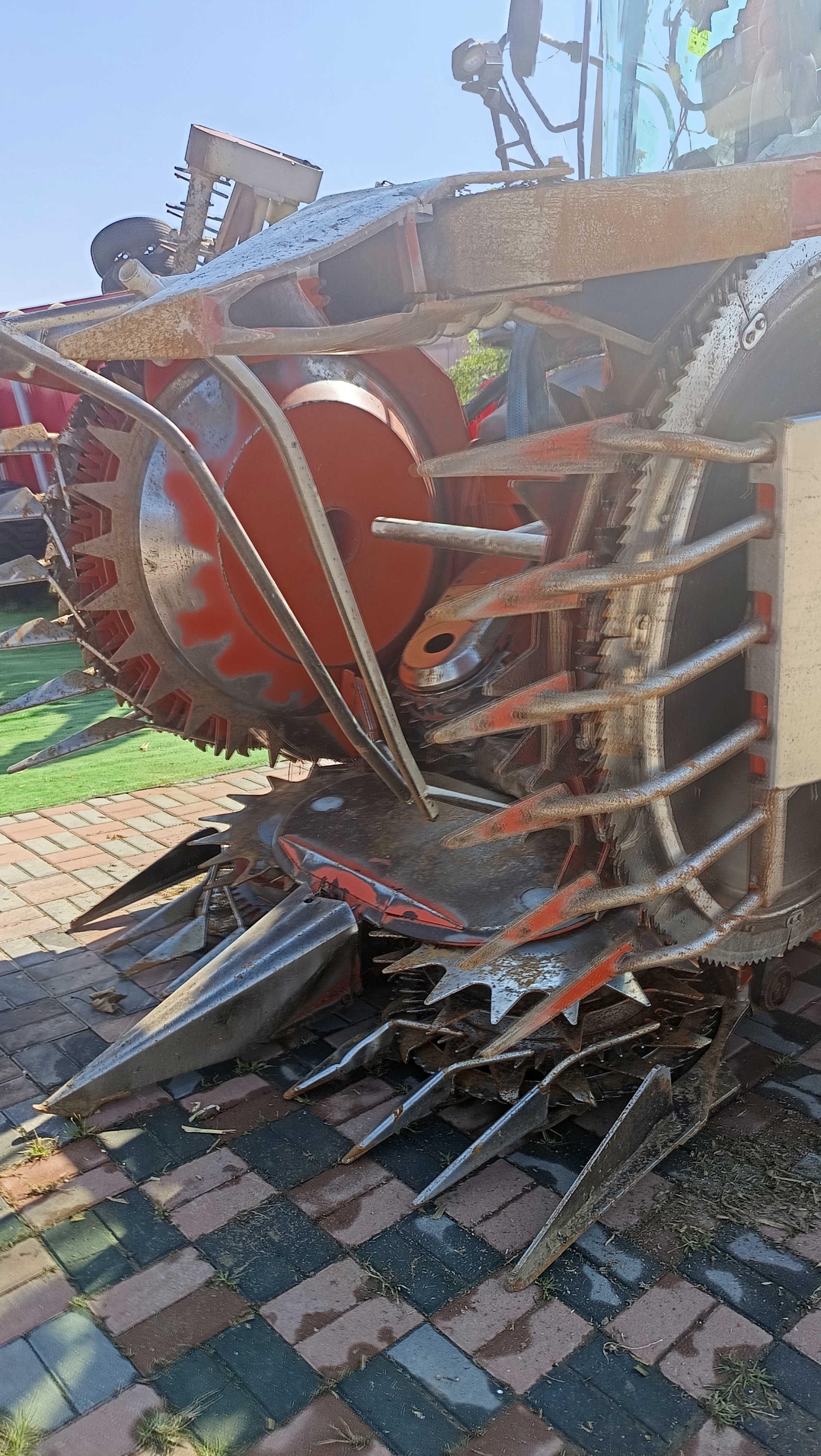 13纽荷兰FR450(图2) 13纽荷兰FR450(图2)