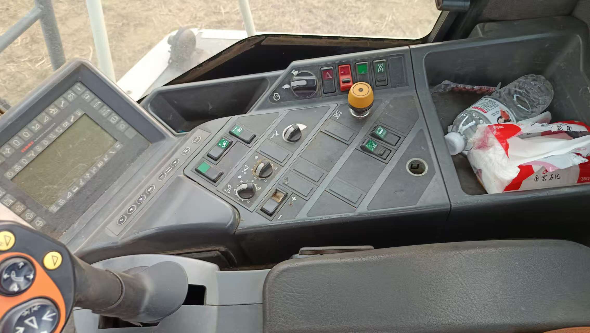 08年克拉斯890(图7) 08年克拉斯890(图7)