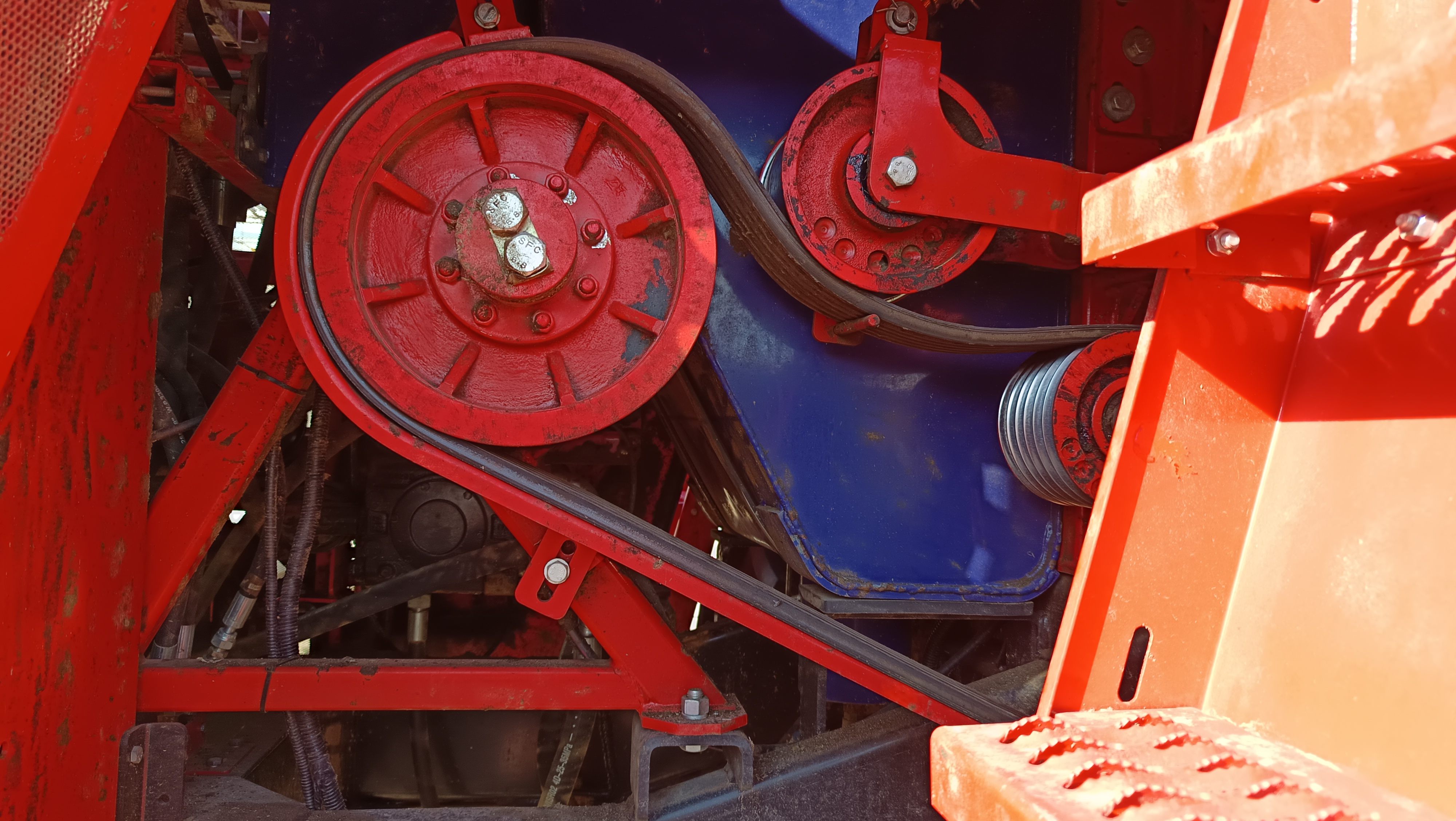 22年美迪9335(图4) 22年美迪9335(图4)